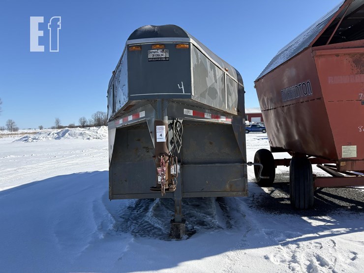 2012-chaparral-trlrs-of-iowa-image-3