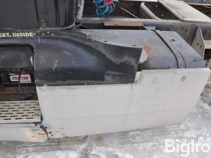 1991-international-8300-t/a-truck-tractor-image-16