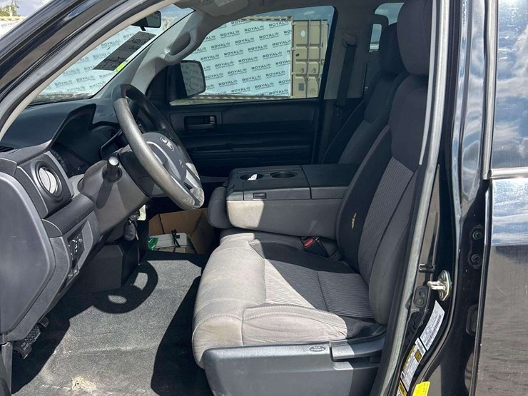 2017-toyota-tundra-image-13