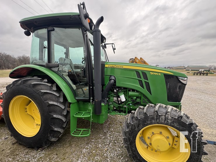 john-deere-5090e-image-6