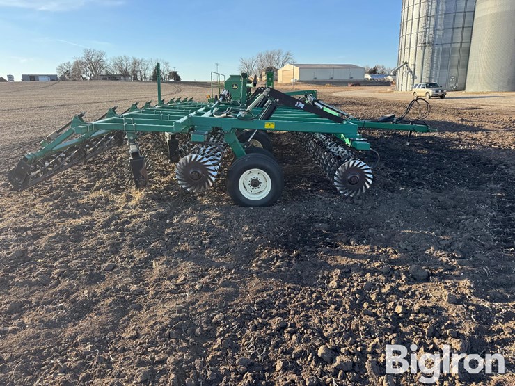 great-plains-3000tt-image-4