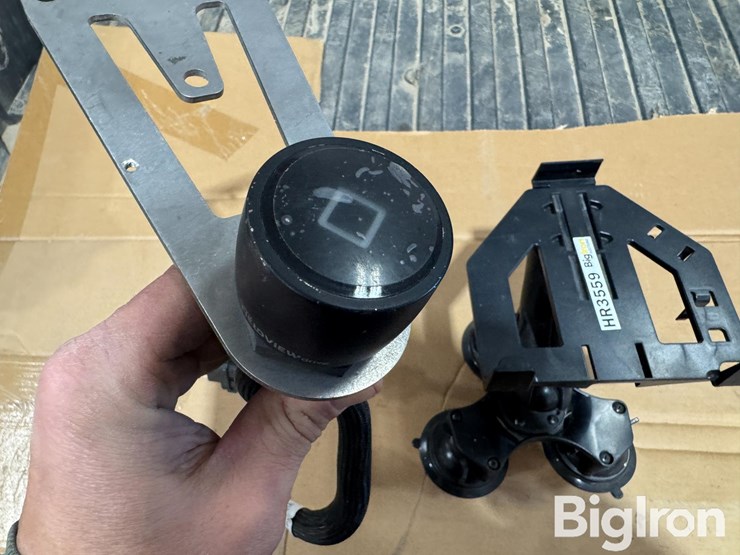 i-pad-guidance-bracket-&-antenna-image-10