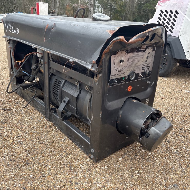 #2560 • LINCOL WELDER | PARTS OR REPAIR