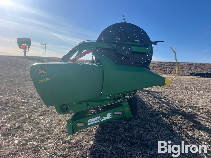 2020-john-deere-740fd-image-8