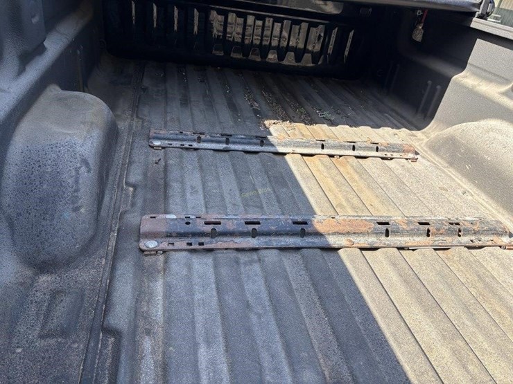 2012-gmc-sierra-2500-image-6