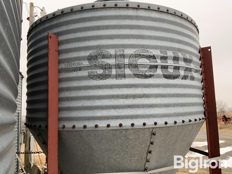 sioux-60-bushel-bulk-bin-image-6