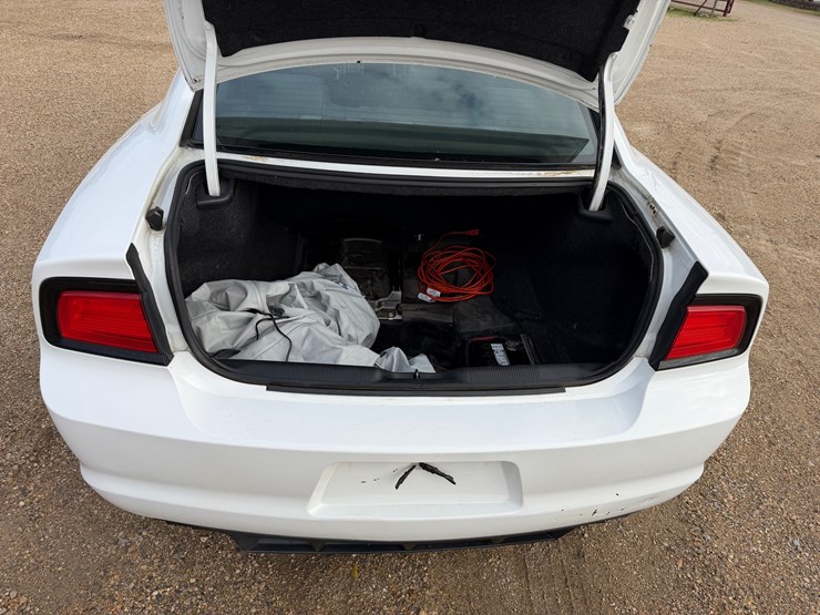 #768-•-2011-dodge-charger-image-4