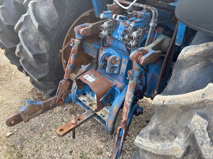 ford-tractor-image-5