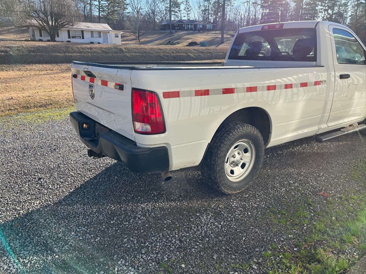 2017-dodge-1500-image-7