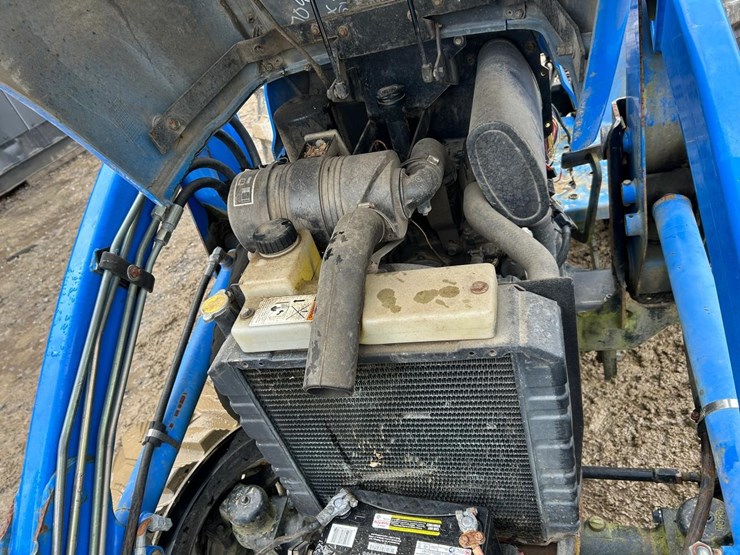 new-holland-tc35-image-19