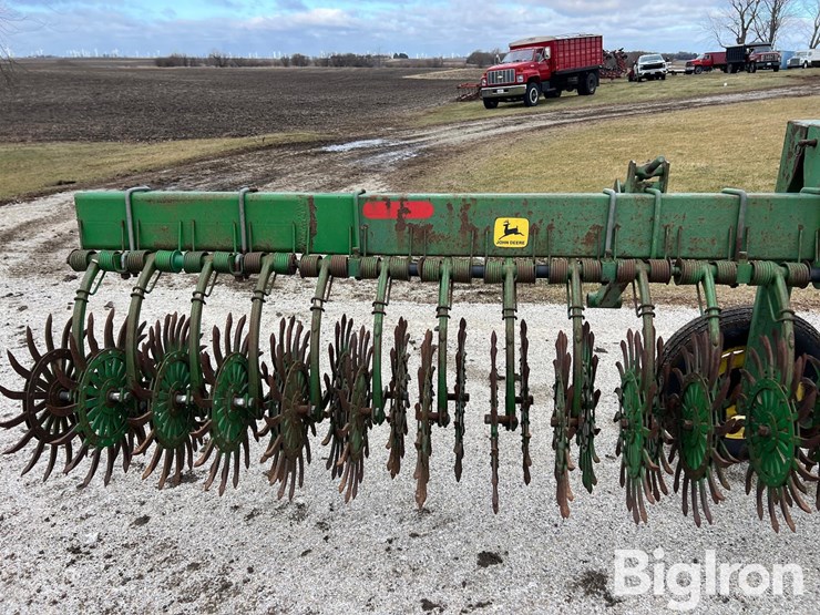 john-deere-30-image-18