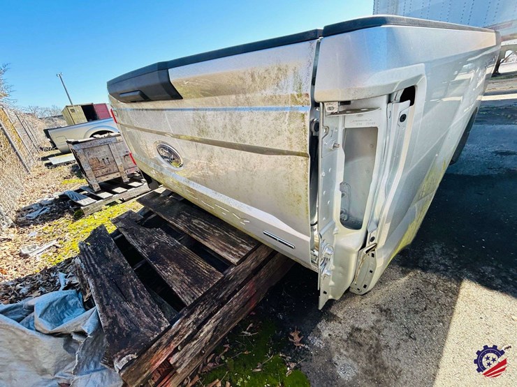 2017-ford-8-ft-image-9