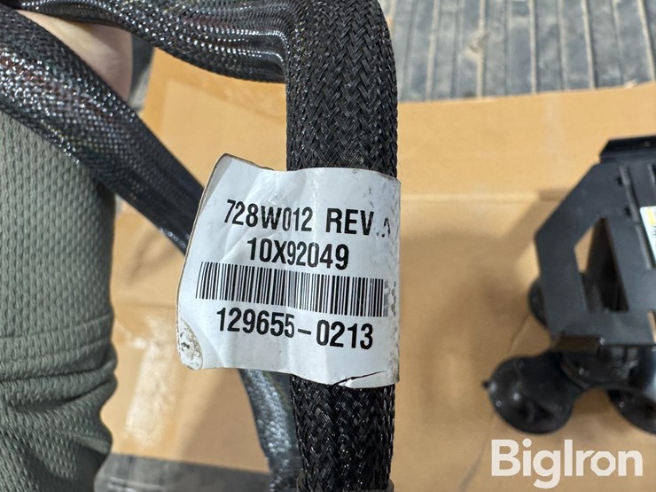 i-pad-guidance-bracket-&-antenna-image-12