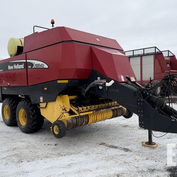 NEW HOLLAND BB940AR