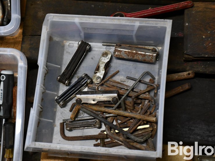 pallet-of-farm-support-image-11