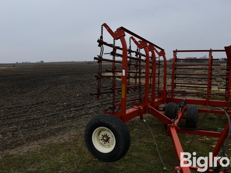 mcfarlane-hdl-10-34-44-34'-8-bar-spike-tooth-harrow-image-10