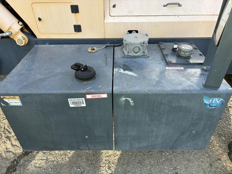 2014-gehl-rs6-34-image-10