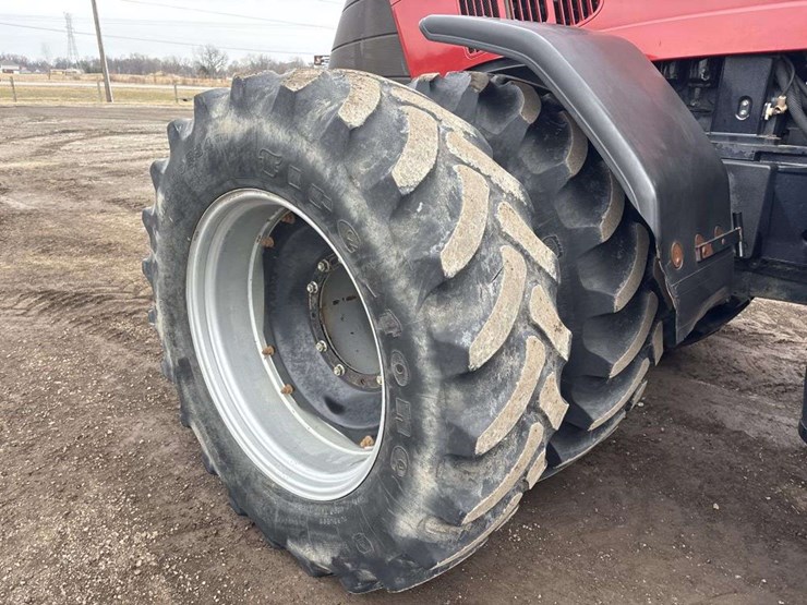 case-magnum-mx275-tractor-image-9