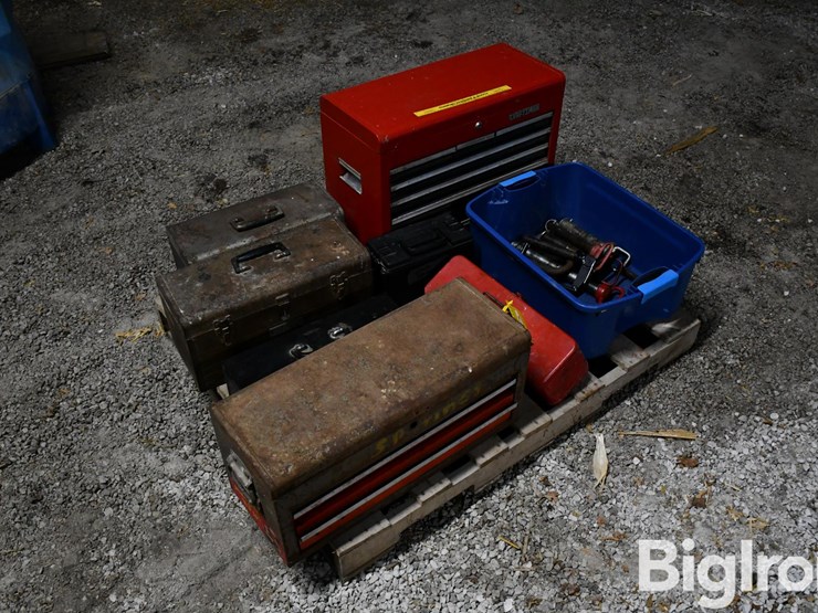 pallet-of-farm-support-image-3