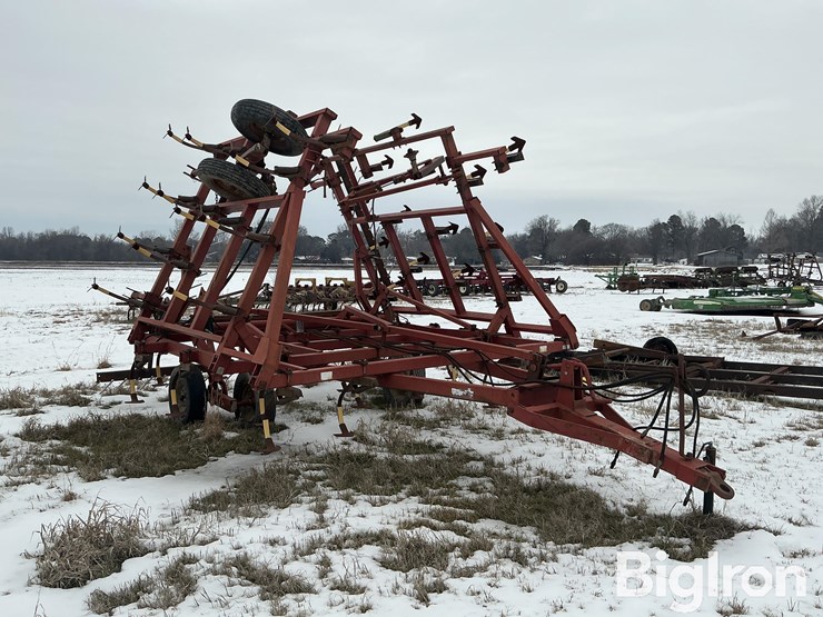 international-4800-image-3