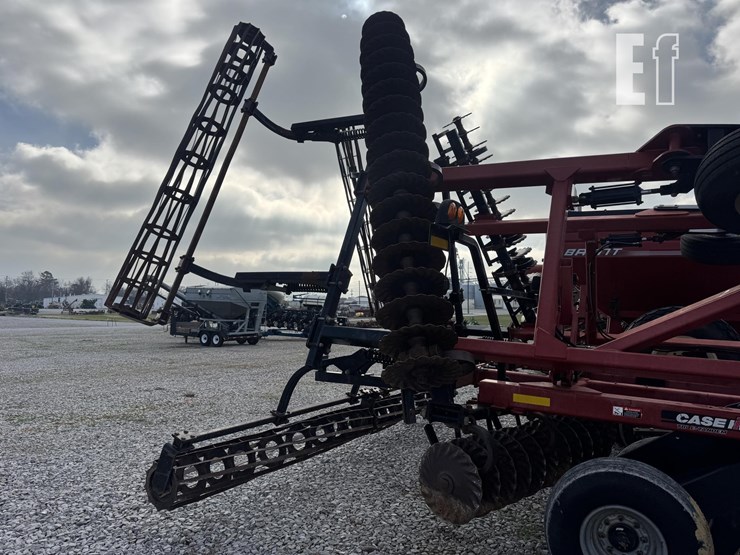 case-ih-true-tandem-330-turbo-image-10