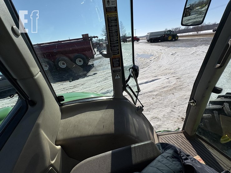 2011-john-deere-7130-image-22