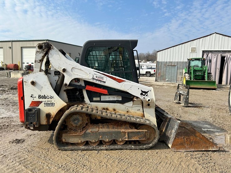2019-bobcat-t595-image-5