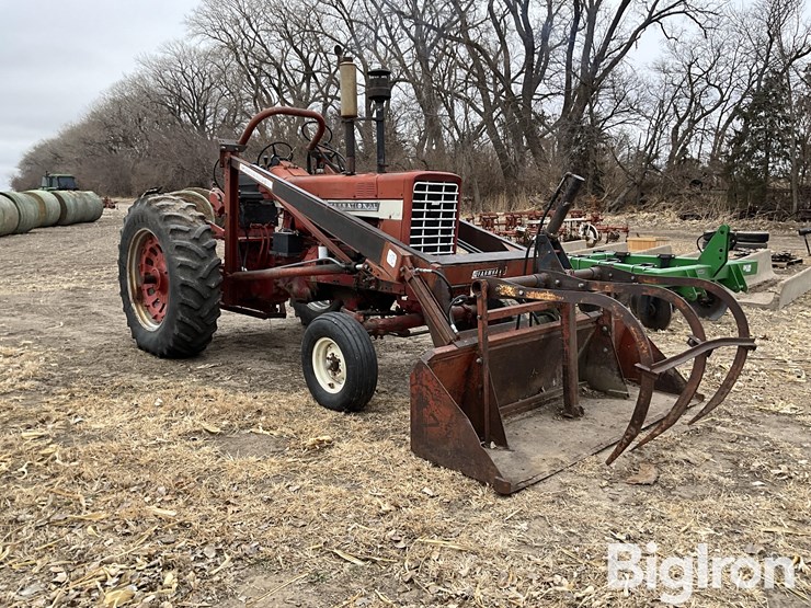 1971-international-826-image-3