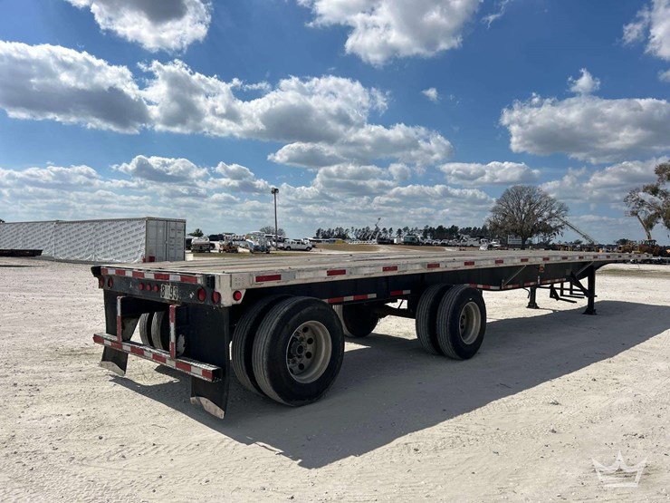 2002-48ft.-t/a-flatbed-trailer-image-3