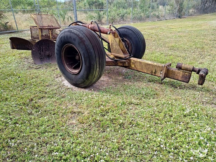 2011-terra-riser-300d-sa-fire-plow-attachment-image-15