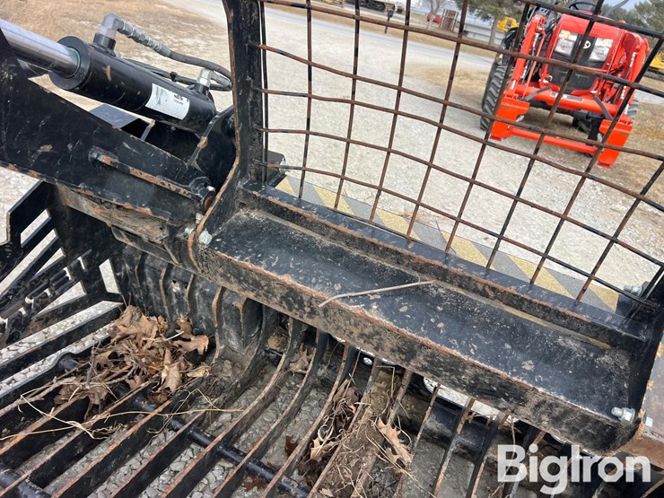 terraclear-78"-rock-picker-image-17