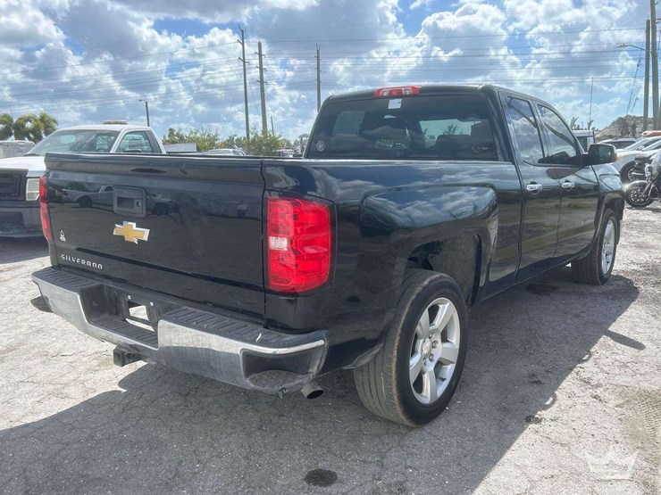 2015-chevrolet-silverado-1500-image-3