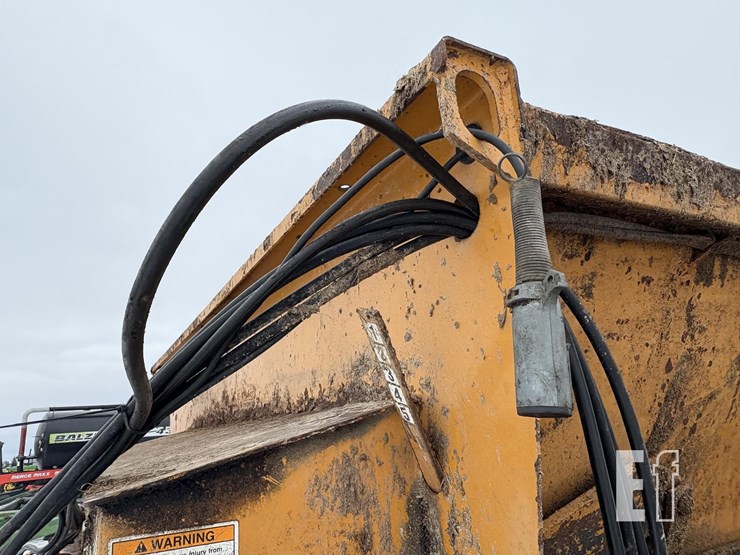 kuhn-knight-8124-image-14