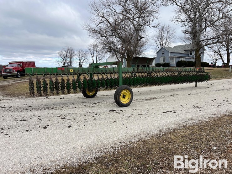 john-deere-30-image-5