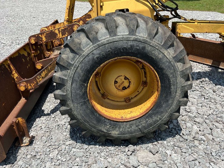 1995-fiat-allis-65-image-6