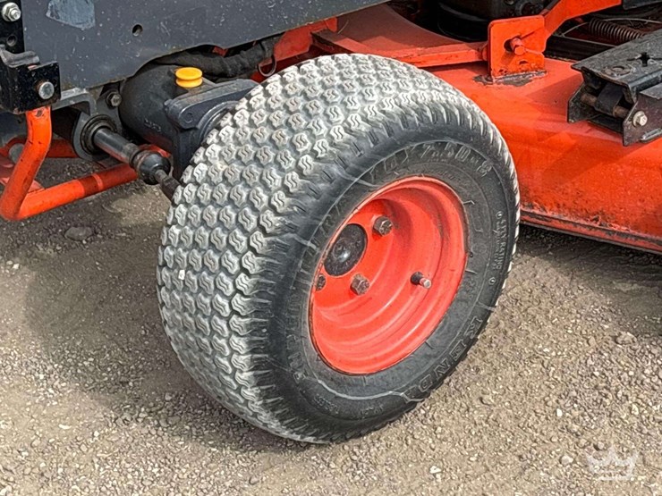 2013-kubota-bx2370-image-14