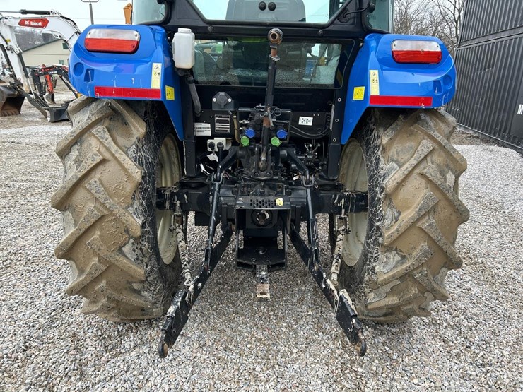 new-holland-powerstar-75-image-13