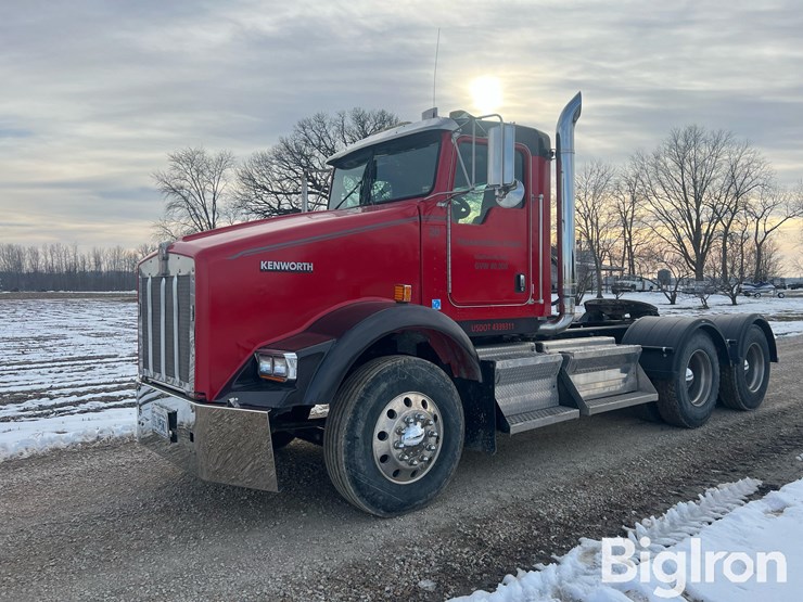 2007-kenworth-t800b-image-1