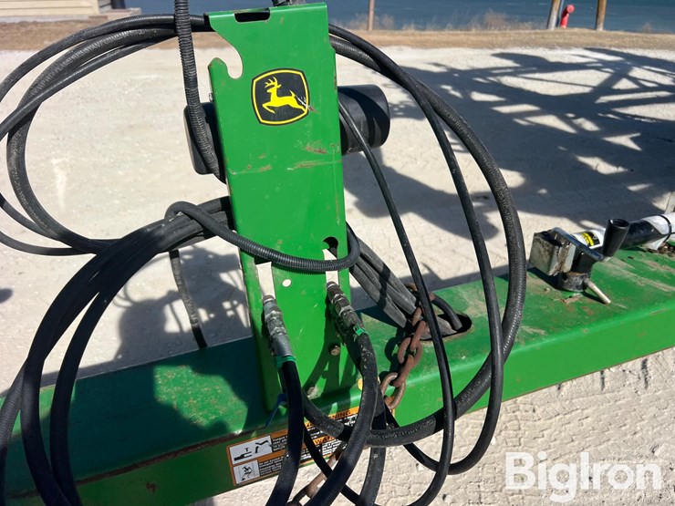 john-deere-637-image-10