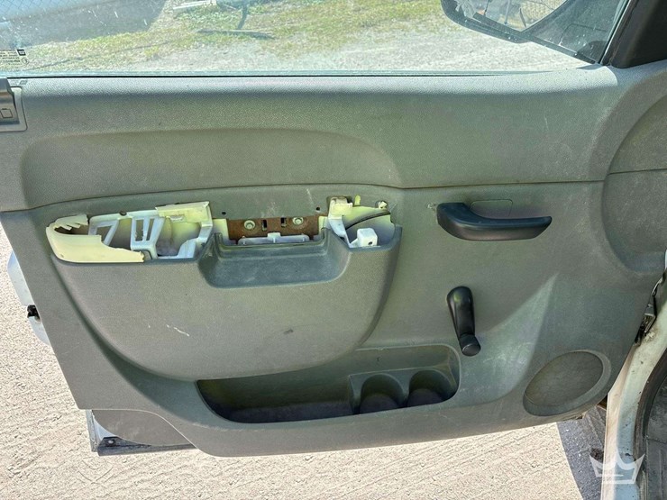 2012-chevrolet-silverado-1500-image-15