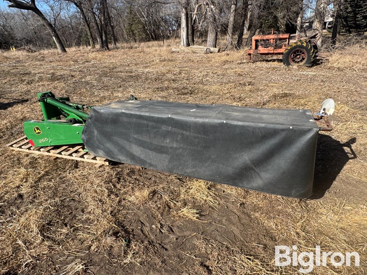 john-deere-265-image-5