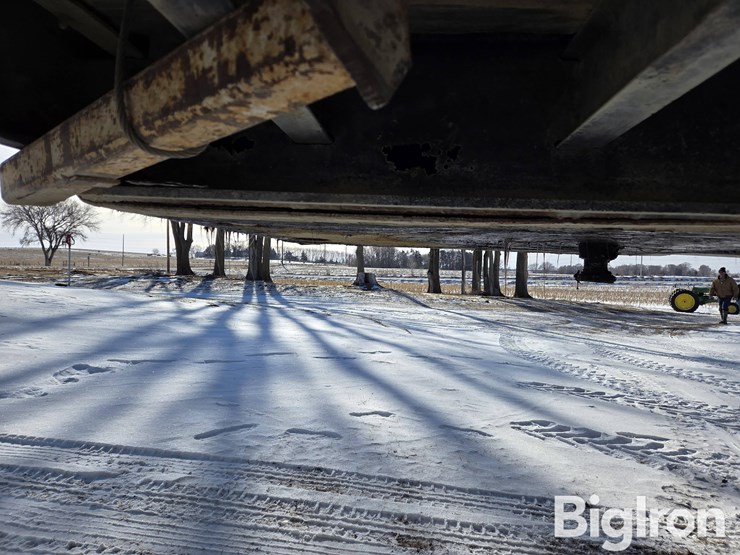 1981-budd-s/a-flatbed-liquid-tender-trailer-image-9