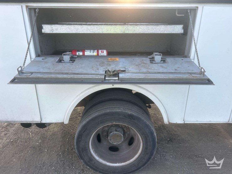 2009-ford-f450-image-22