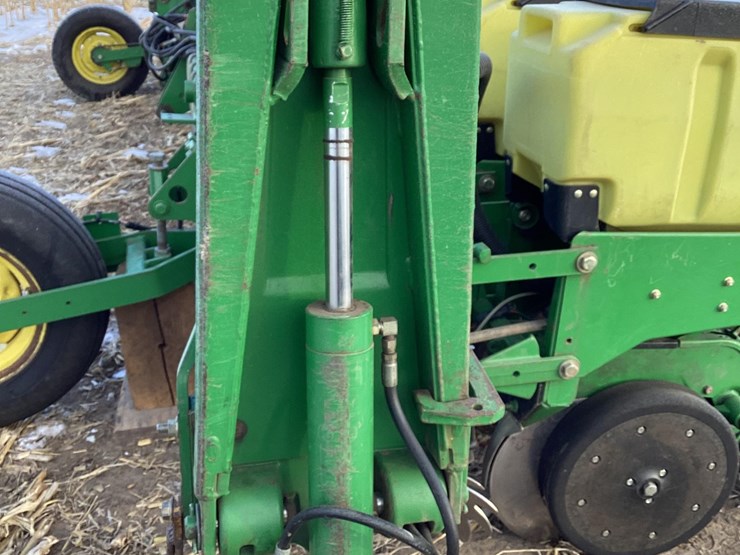 1997-john-deere-1710-image-10