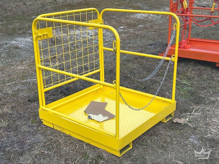 safety-basket-forklift-attachment-image-2