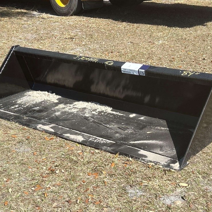 2025 Swict 84in Bucket Skid Steer Attachment