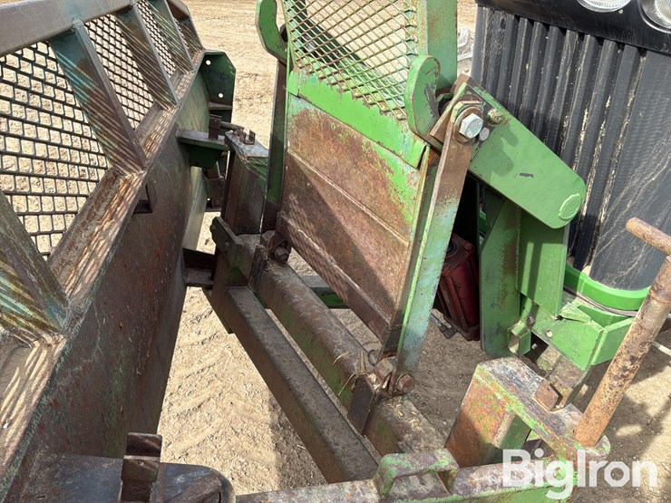 2004-john-deere-8320-image-17