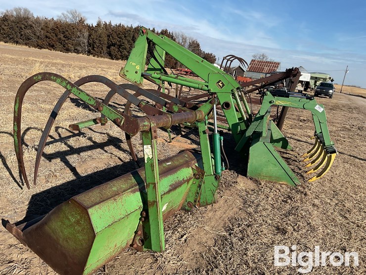 john-deere-7-image-7