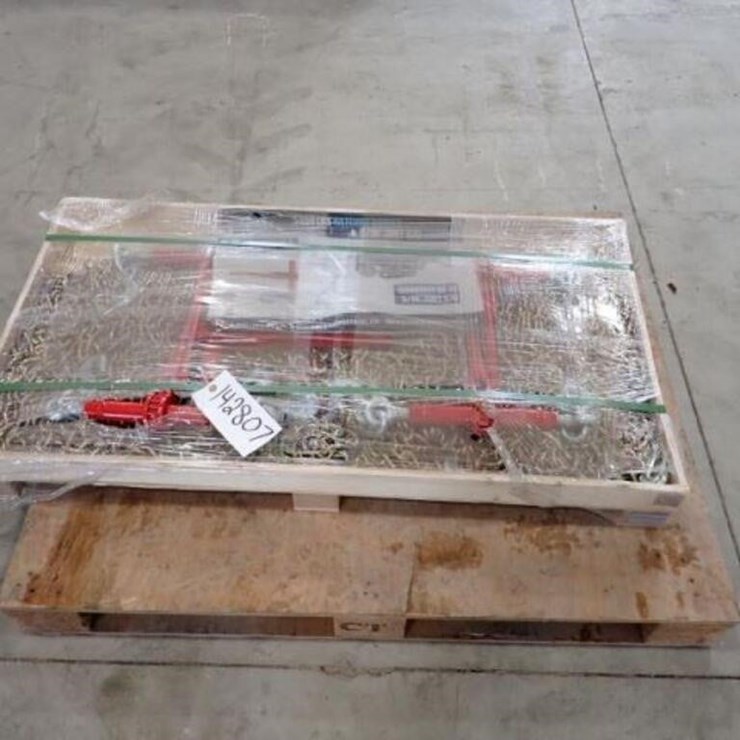 UNUSED Greatbear 5,400 Lb Ratchet Binder(s) &