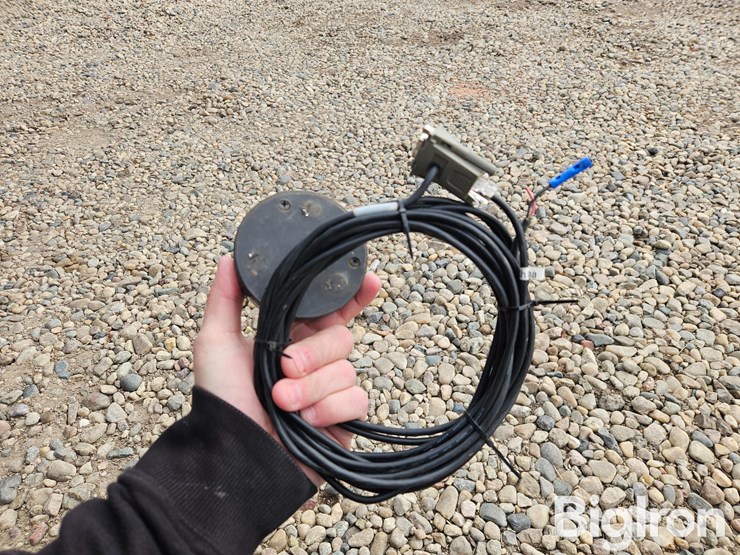 garmin-gps-puck-image-6